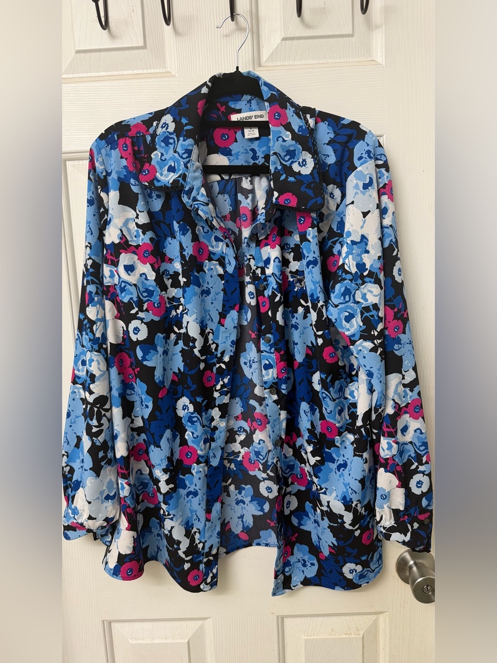 Chase Lands' End Blue Floral Blouse